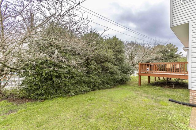 2012 Trenton Dr, Spring Hill, TN 37174