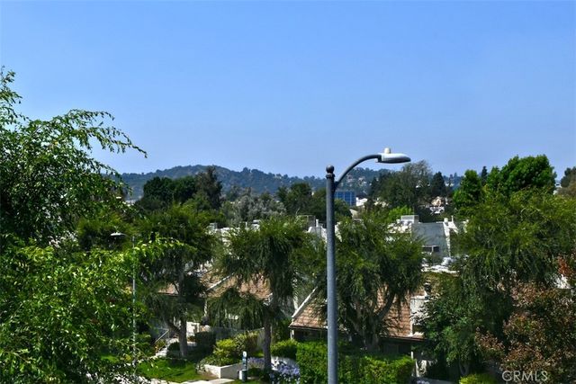 4230 Colfax Avenue 201, Studio City, CA 91604