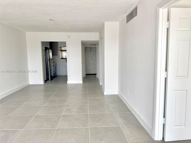 7980 N French Dr 3-404, Pembroke Pines, FL 33024