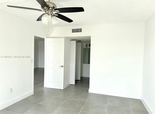 7980 N French Dr 3-404, Pembroke Pines, FL 33024