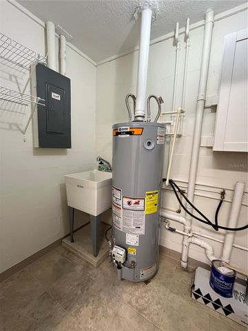 1052 MEDINAH DRIVE, Winter Haven, FL 33884