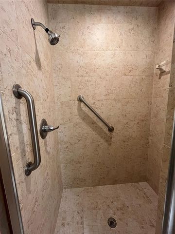 1052 MEDINAH DRIVE, Winter Haven, FL 33884