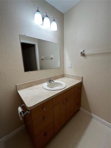 1052 MEDINAH DRIVE, Winter Haven, FL 33884