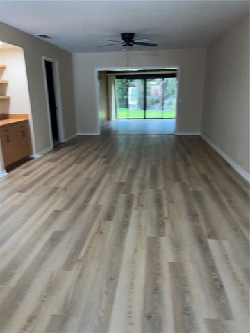 1052 MEDINAH DRIVE, Winter Haven, FL 33884