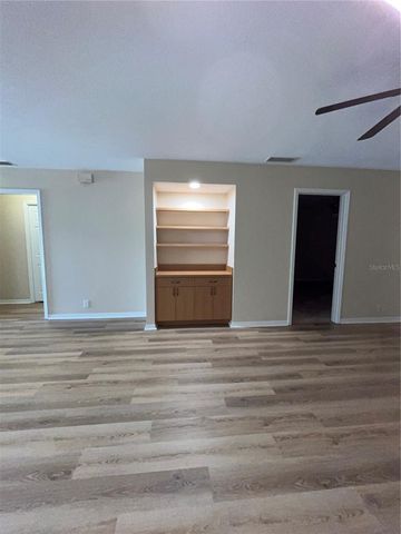 1052 MEDINAH DRIVE, Winter Haven, FL 33884