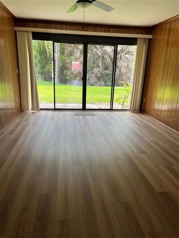 1052 MEDINAH DRIVE, Winter Haven, FL 33884