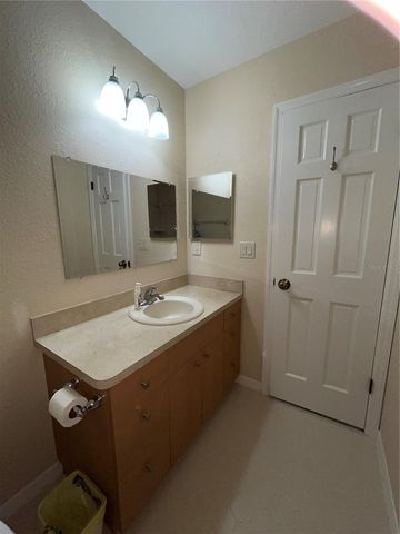 1052 MEDINAH DRIVE, Winter Haven, FL 33884