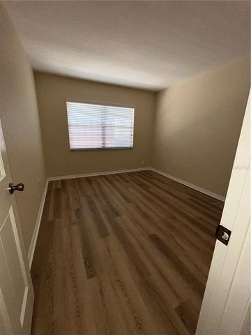 1052 MEDINAH DRIVE, Winter Haven, FL 33884