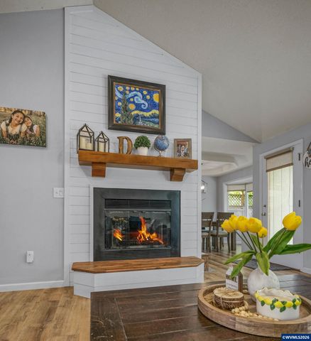 1545 SW Hilary St, Mcminnville, OR 97128