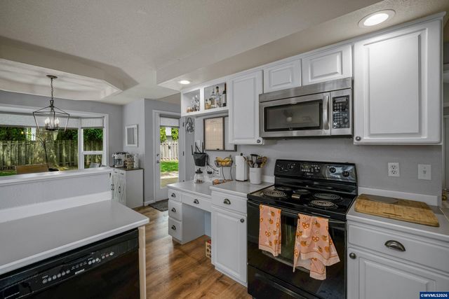 1545 SW Hilary St, Mcminnville, OR 97128