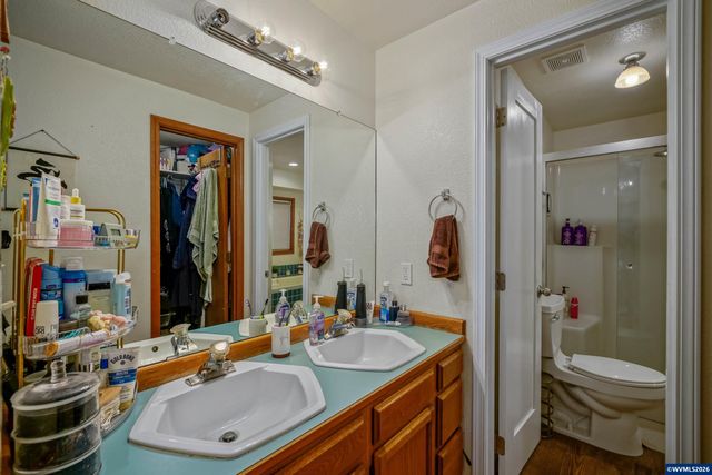 1545 SW Hilary St, Mcminnville, OR 97128