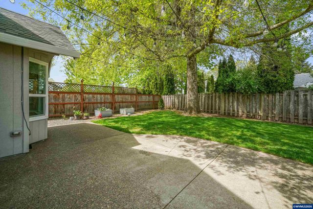 1545 SW Hilary St, Mcminnville, OR 97128