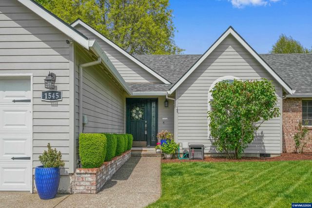 1545 SW Hilary St, Mcminnville, OR 97128