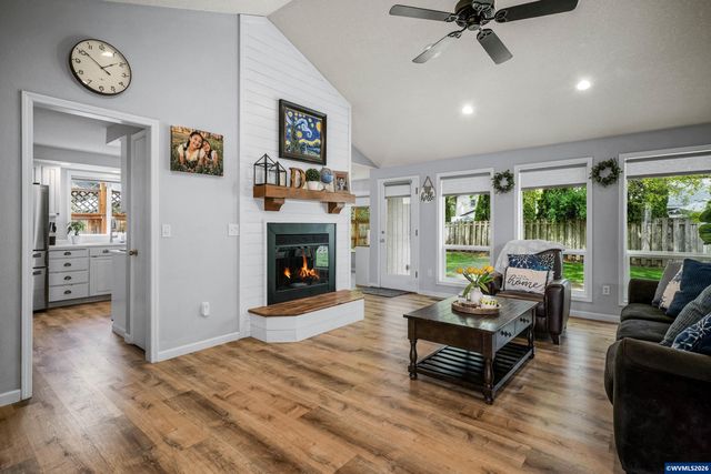 1545 SW Hilary St, Mcminnville, OR 97128