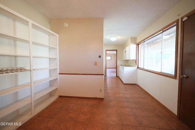 5325 Fairbanks Drive, El Paso, TX 79924