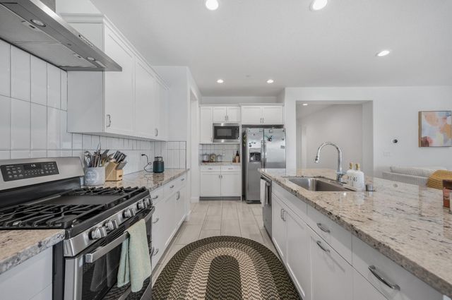 4494 Little Canyon Drive, Madera, CA 93636