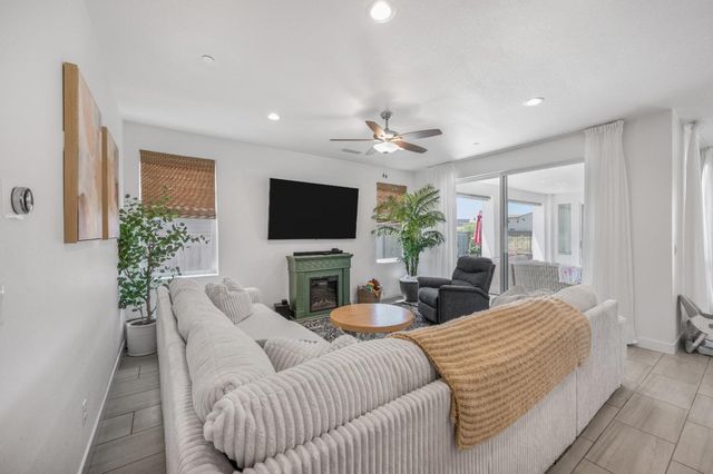 4494 Little Canyon Drive, Madera, CA 93636