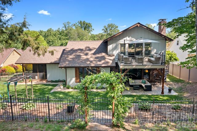 3469 Lake Shore Road S, Denver, NC 28037
