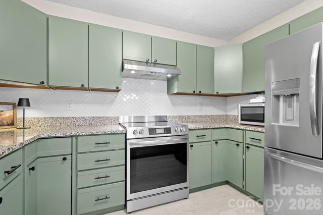 3469 Lake Shore Road S, Denver, NC 28037