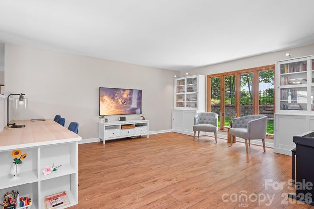 3469 Lake Shore Road S, Denver, NC 28037