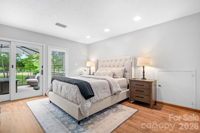 3469 Lake Shore Road S, Denver, NC 28037