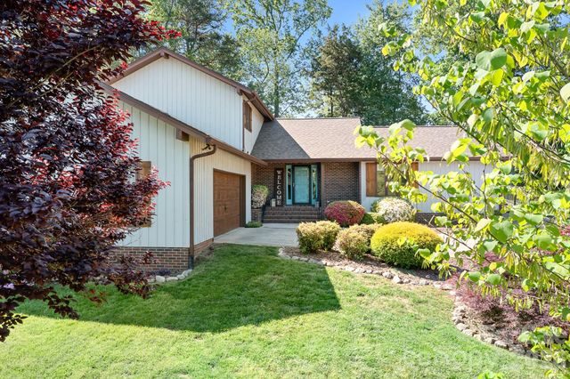 3469 Lake Shore Road S, Denver, NC 28037