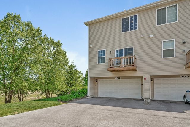 3741 Bailey Road, Yorkville, IL 60560