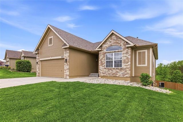 9033 NE 103rd Street, Kansas City, MO 64157