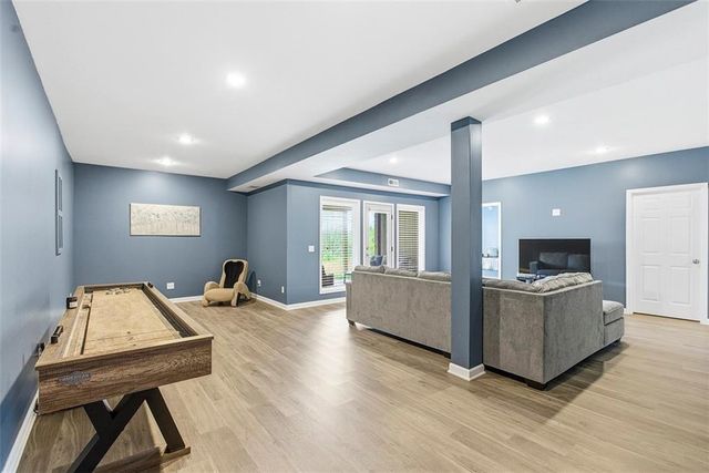 9033 NE 103rd Street, Kansas City, MO 64157