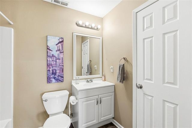 9033 NE 103rd Street, Kansas City, MO 64157