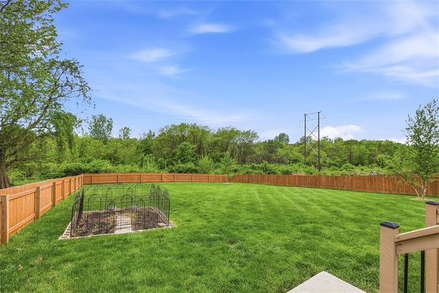 9033 NE 103rd Street, Kansas City, MO 64157