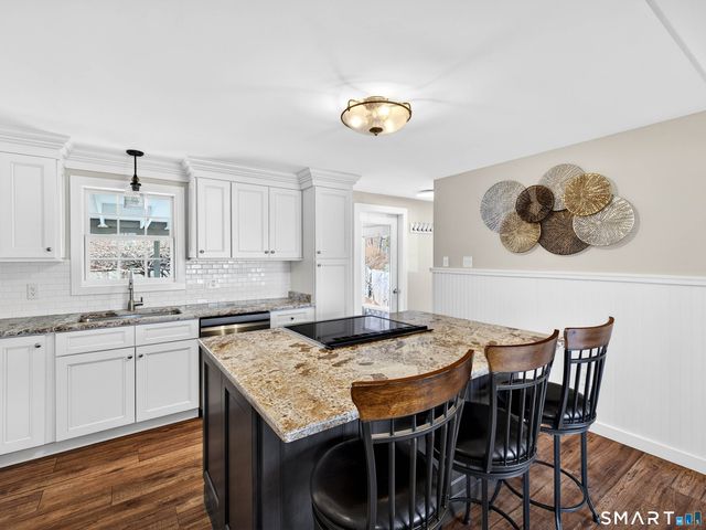 13-A Cove Street, Old Saybrook, CT 06475