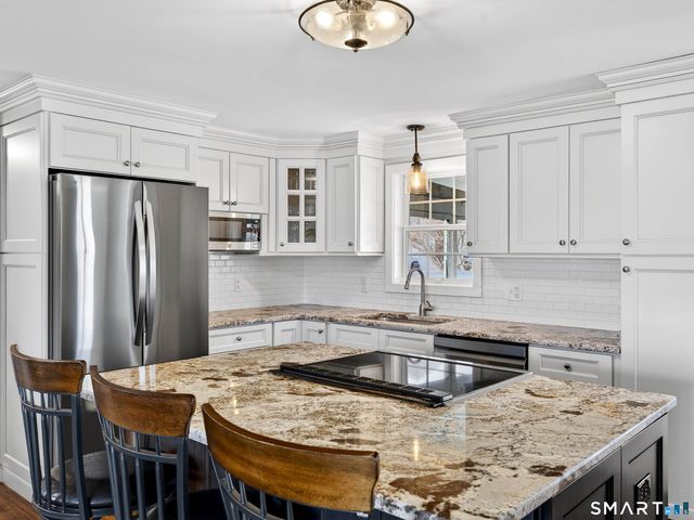 13-A Cove Street, Old Saybrook, CT 06475