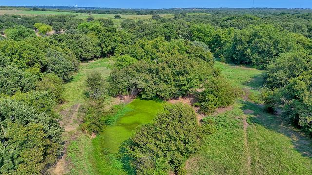 5775 Old Vashti Road, Bowie, TX 76230