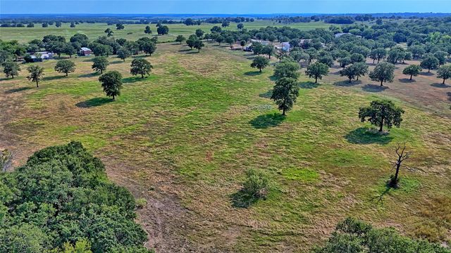 5775 Old Vashti Road, Bowie, TX 76230