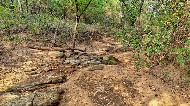 5775 Old Vashti Road, Bowie, TX 76230