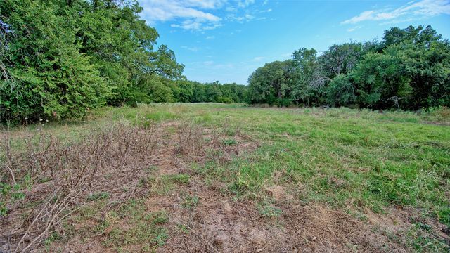 5775 Old Vashti Road, Bowie, TX 76230