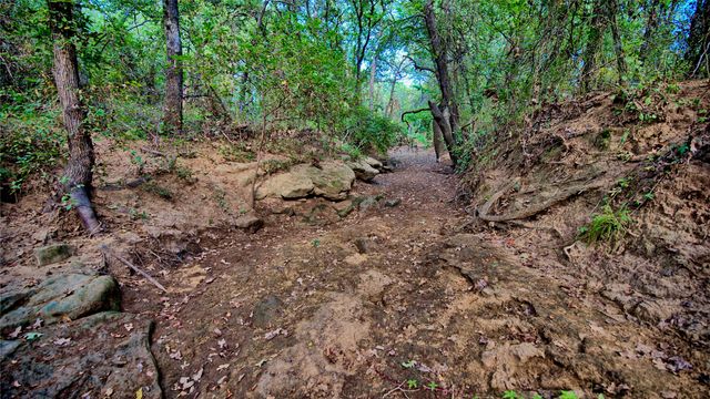 5775 Old Vashti Road, Bowie, TX 76230