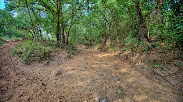 5775 Old Vashti Road, Bowie, TX 76230