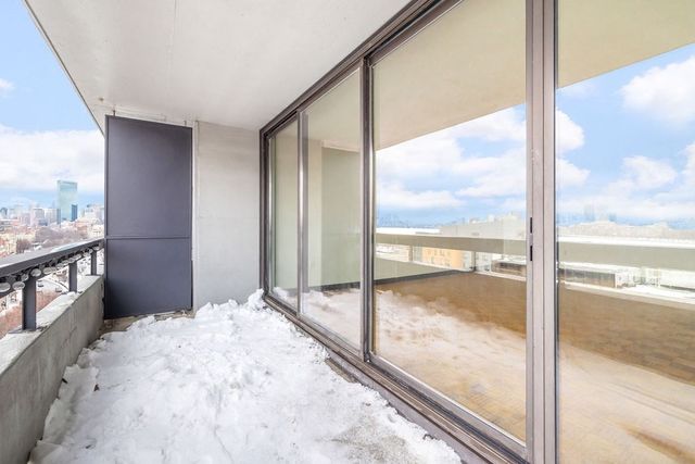 566 Commonwealth 1207, Boston, MA 02215