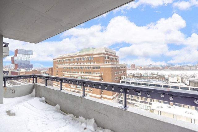 566 Commonwealth 1207, Boston, MA 02215