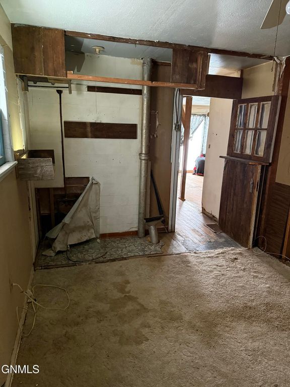 904 Washington Avenue, Hebron, ND 58638 photo 11