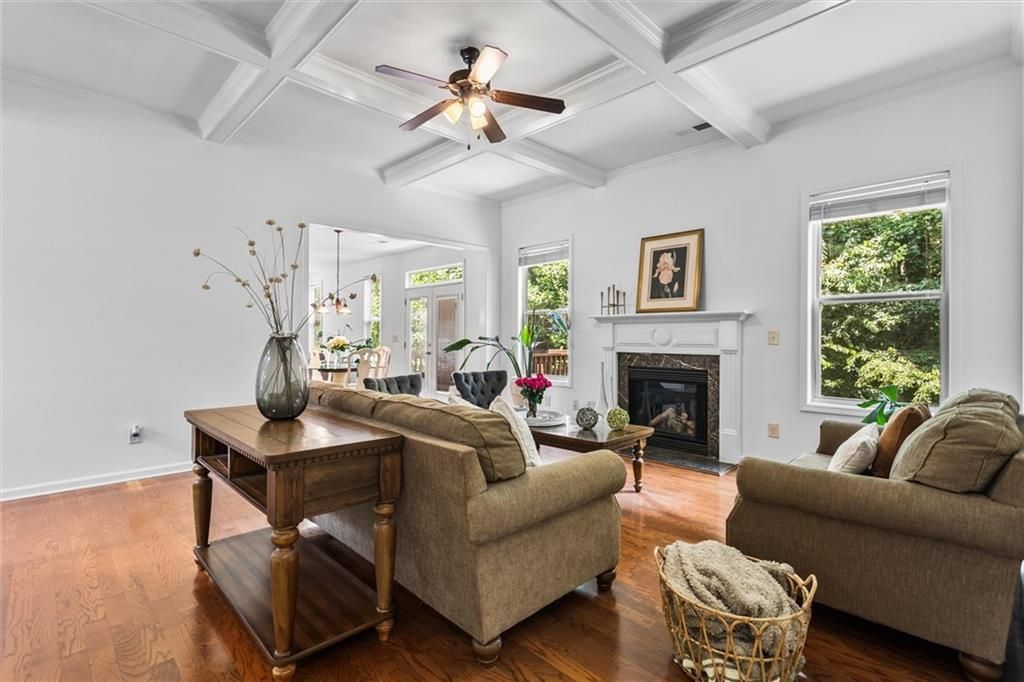 Image 13 of property listing at 6175 Beaver Crossing Drive, Cumming, GA 30040