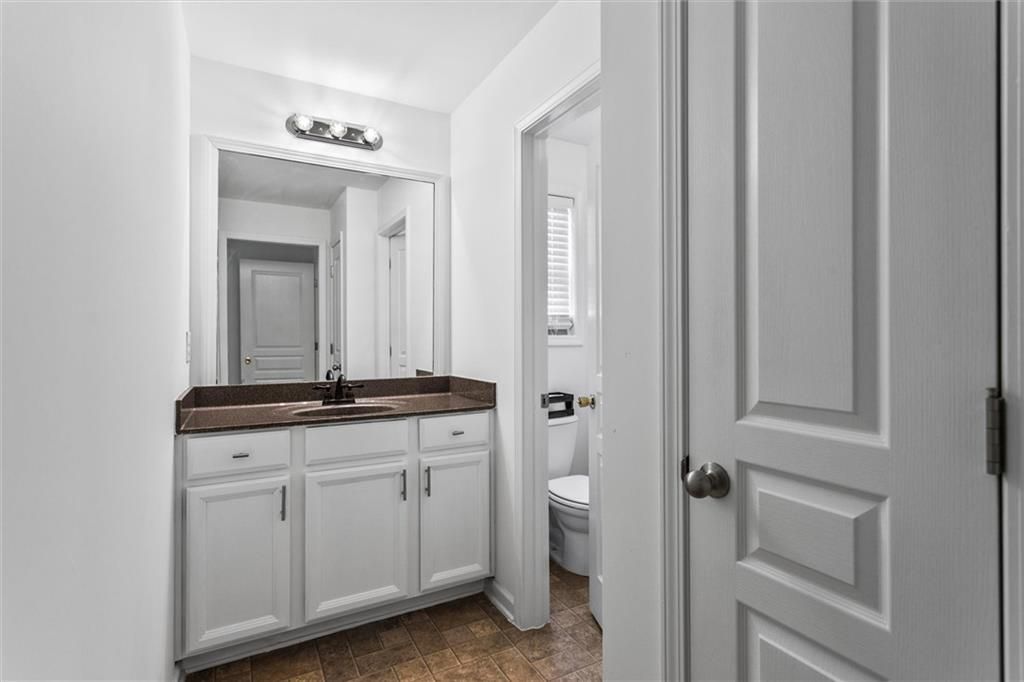 Image 26 of property listing at 6175 Beaver Crossing Drive, Cumming, GA 30040
