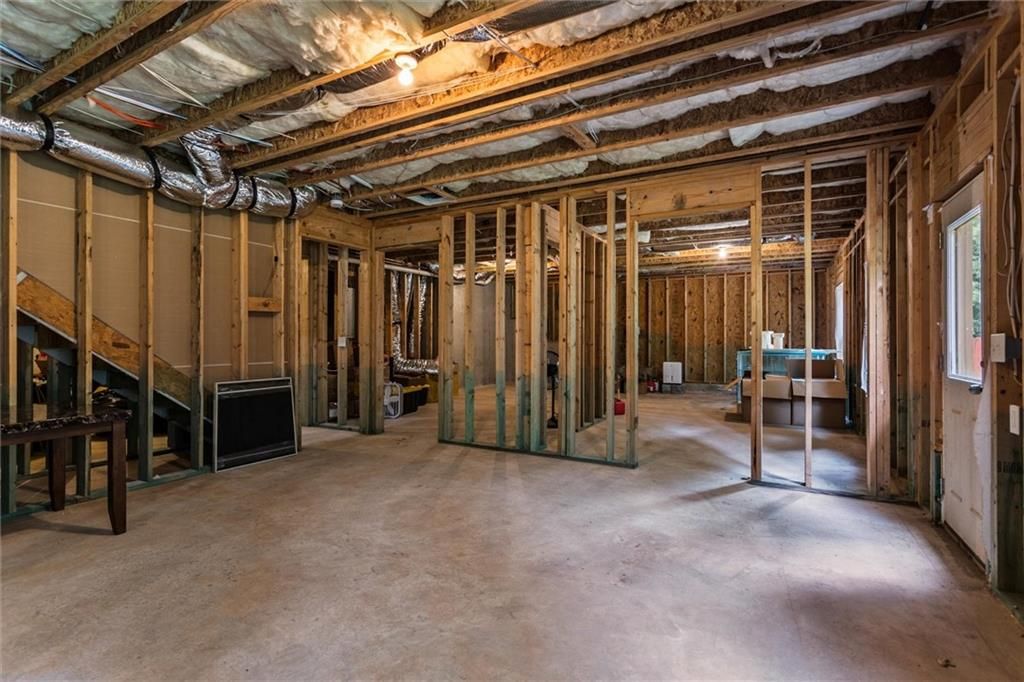 Image 42 of property listing at 6175 Beaver Crossing Drive, Cumming, GA 30040