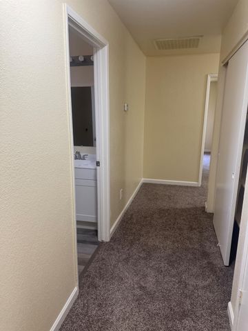 8517-8521 Portola Ct, Stockton, CA 95209