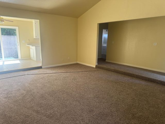 8517-8521 Portola Ct, Stockton, CA 95209
