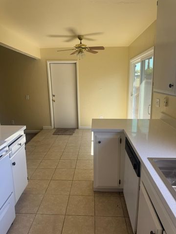 8517-8521 Portola Ct, Stockton, CA 95209