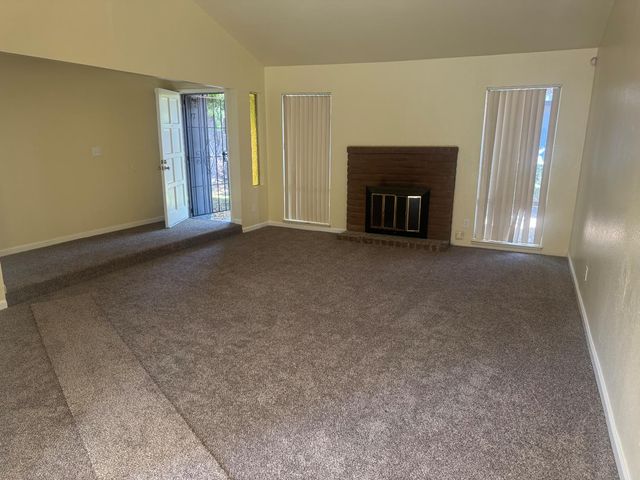 8517-8521 Portola Ct, Stockton, CA 95209