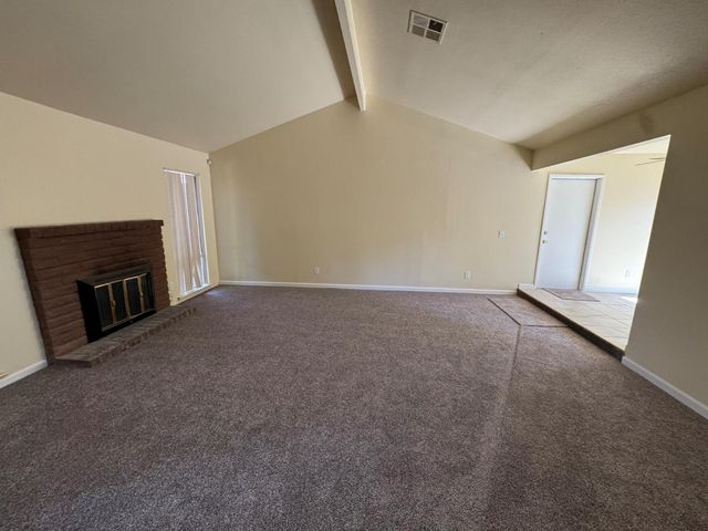 8517-8521 Portola Ct, Stockton, CA 95209